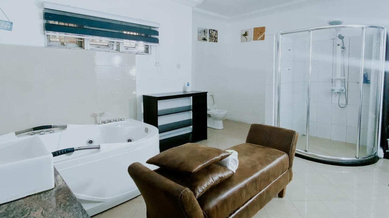 Taverna Lounge & Boutique Hotel Port Harcourt Ngoại thất bức ảnh