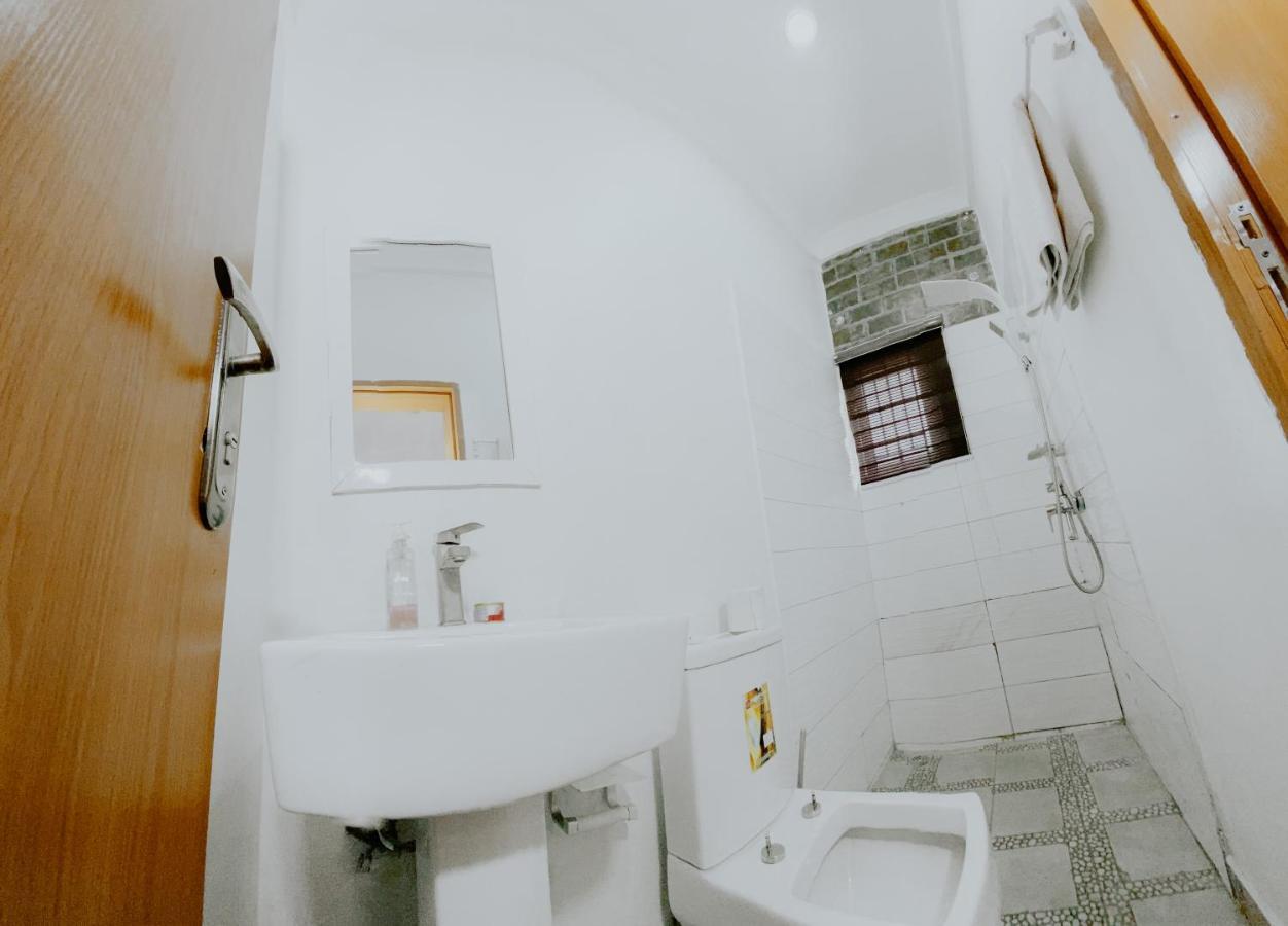 Taverna Lounge & Boutique Hotel Port Harcourt Ngoại thất bức ảnh